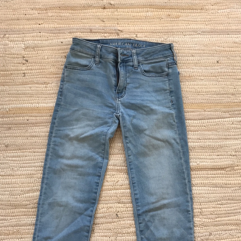 American Eagle un-ripped jeans